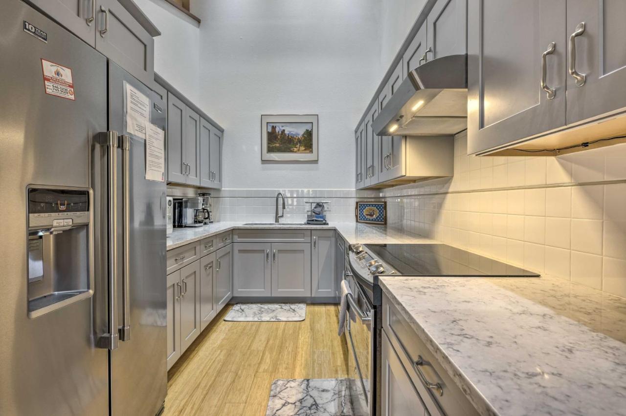 Updated Townhome With Deck 4 Mi To Hot Springs *