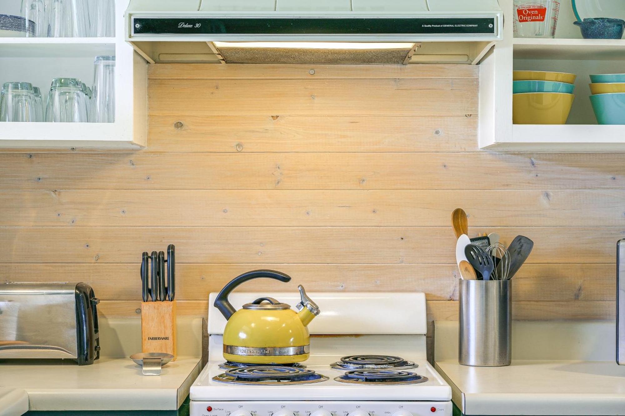 Dog-friendly Grill And Views! *