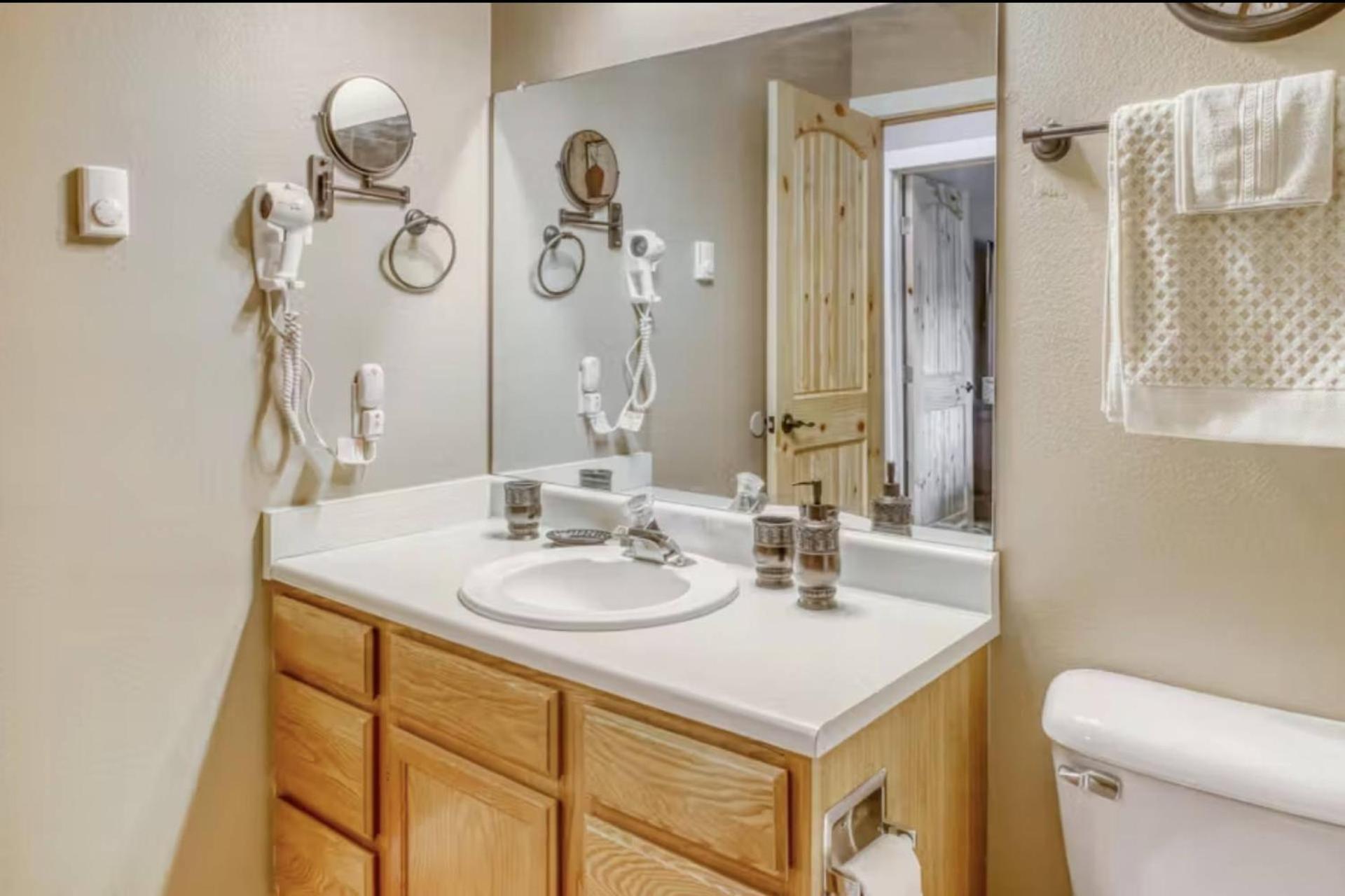302 Talisman Dr., #40 Holiday home