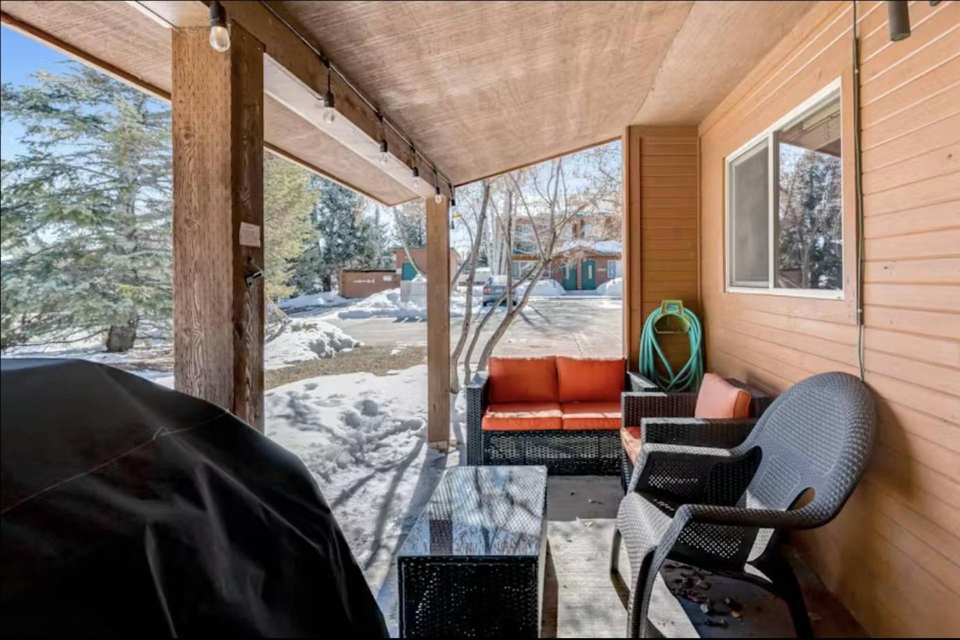 302 Talisman Dr., #40 Holiday home *