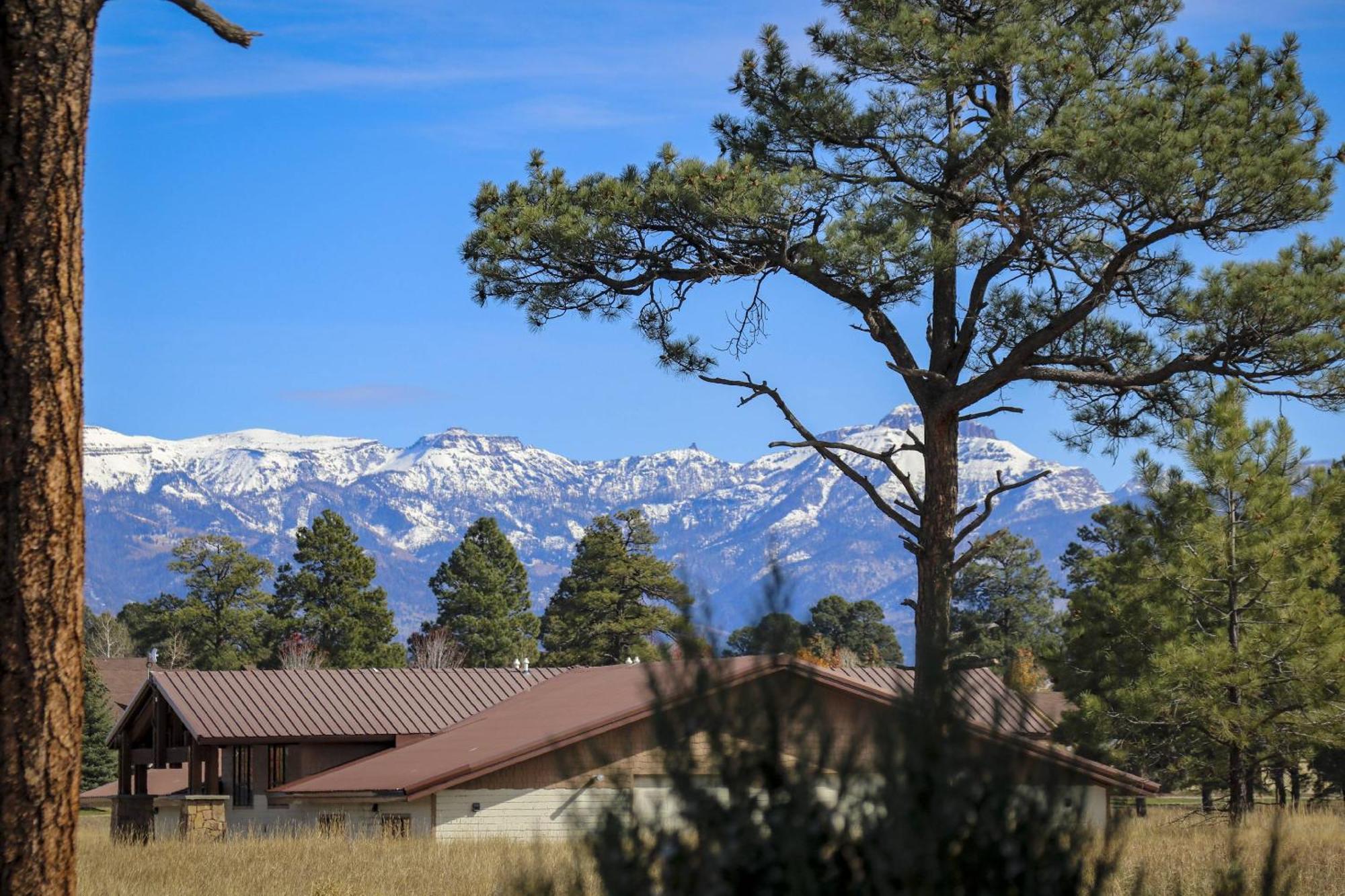 237 Steamboat Dr Holiday home