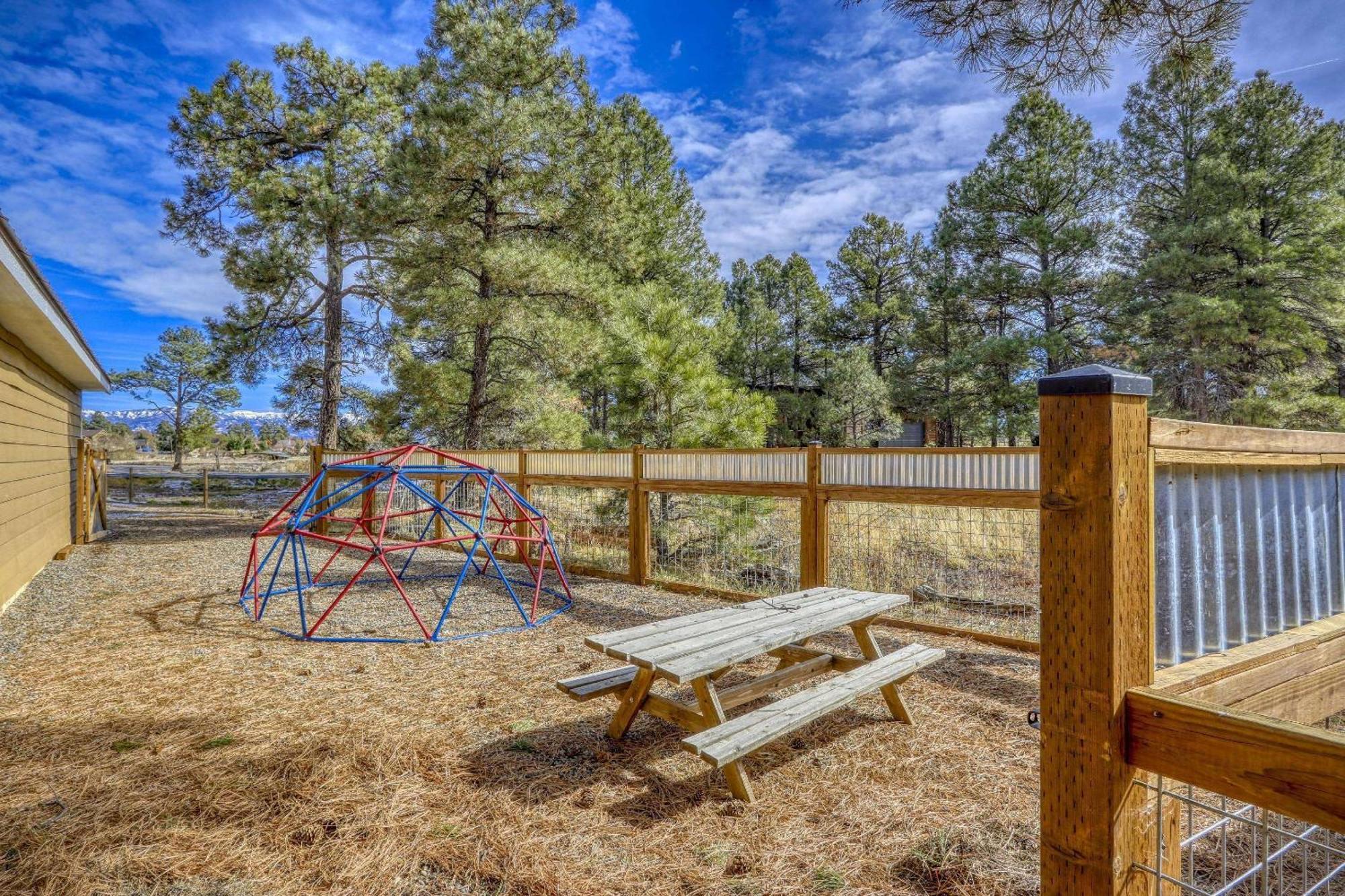 237 Steamboat Dr