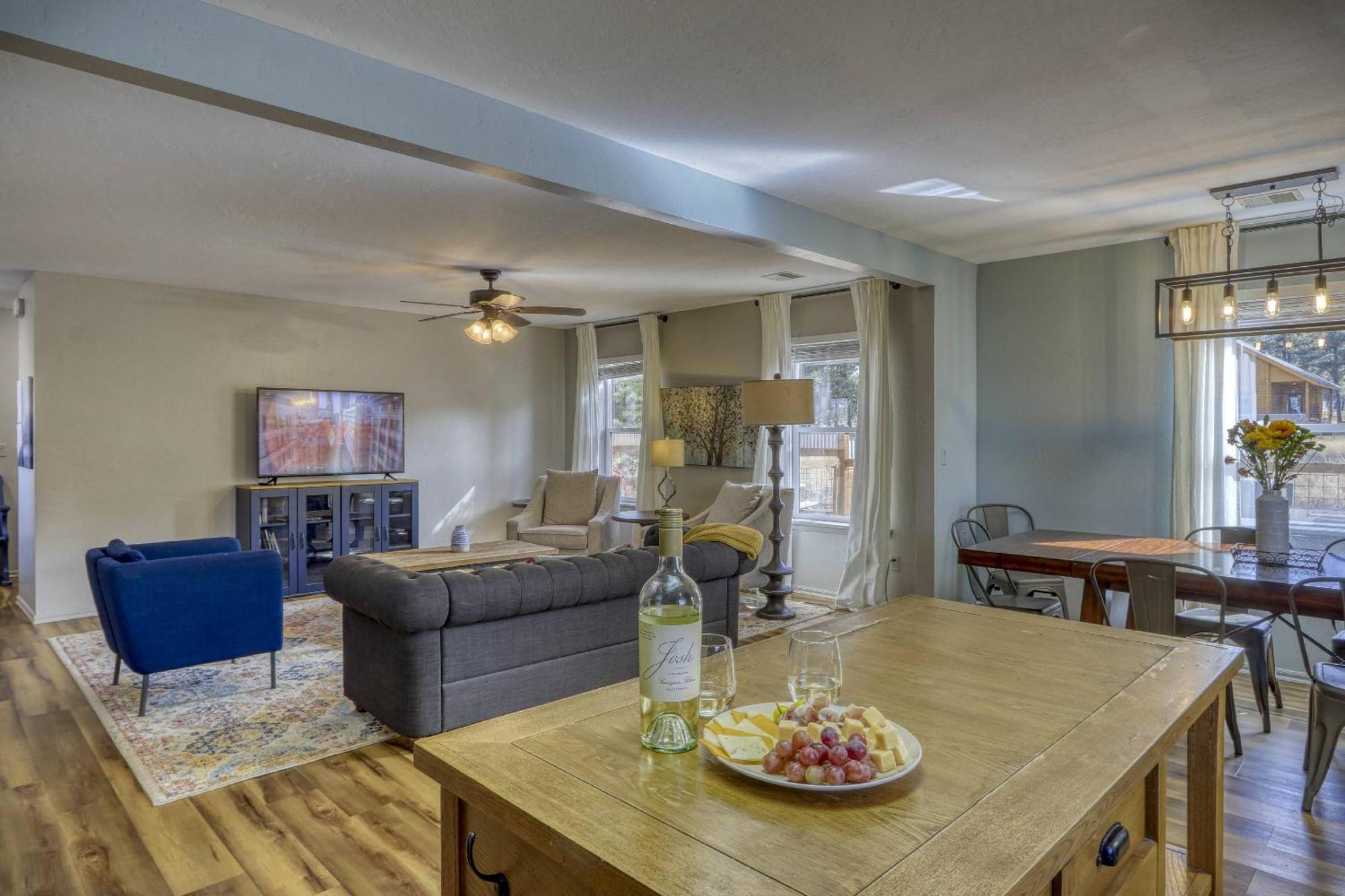 237 Steamboat Dr