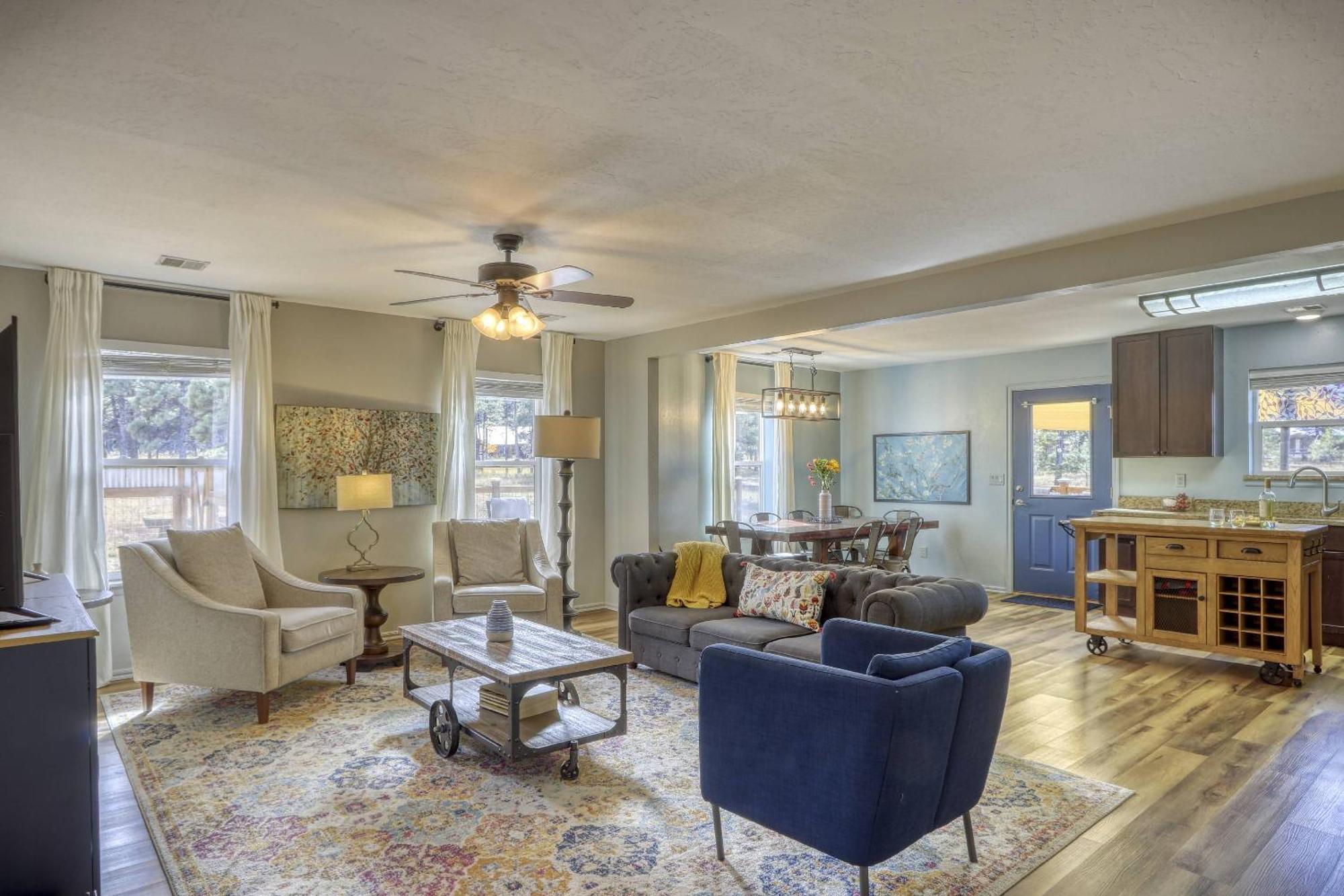 237 Steamboat Dr Holiday home *